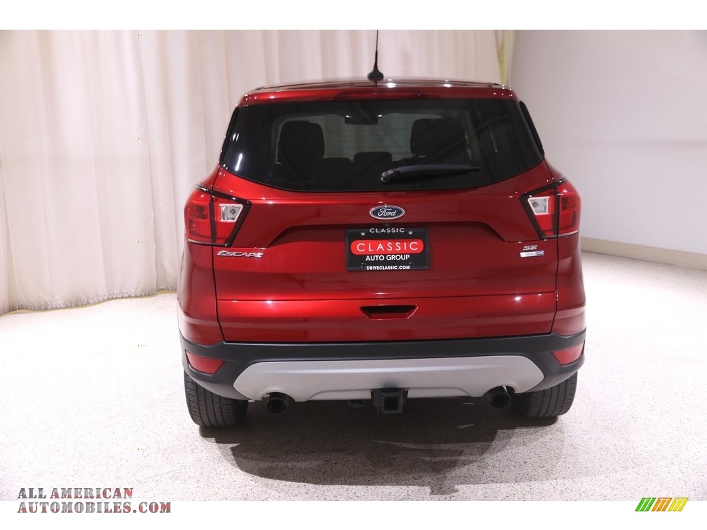 2019 Escape SE 4WD - Ruby Red / Chromite Gray/Charcoal Black photo #18