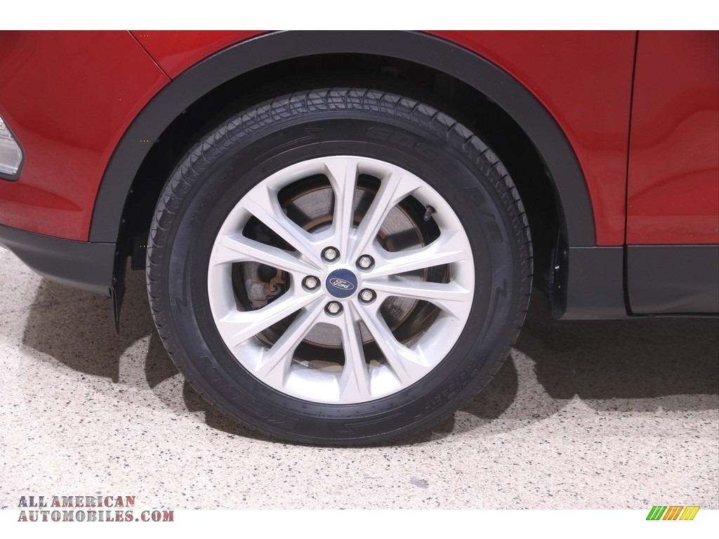 2019 Escape SE 4WD - Ruby Red / Chromite Gray/Charcoal Black photo #20