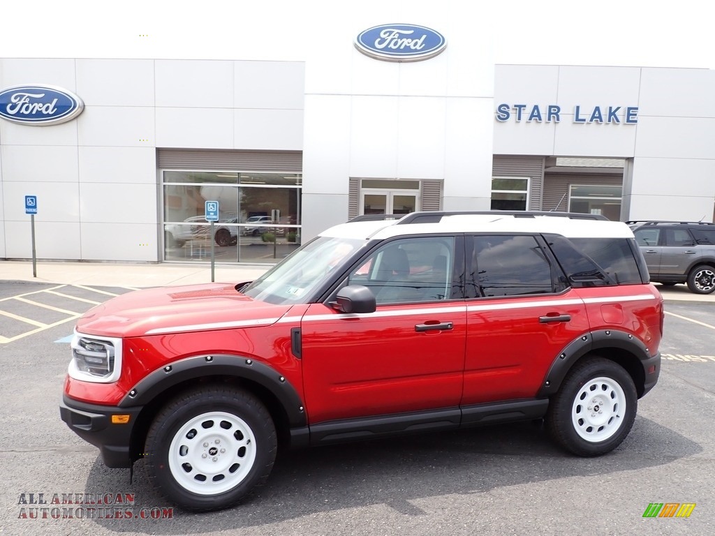 2023 Bronco Sport Heritage Limited 4x4 - Hot Pepper Red / Navy Pier photo #1