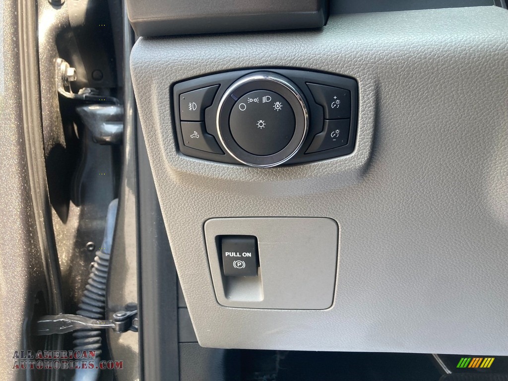 2019 F150 XLT SuperCab 4x4 - Magnetic / Earth Gray photo #25