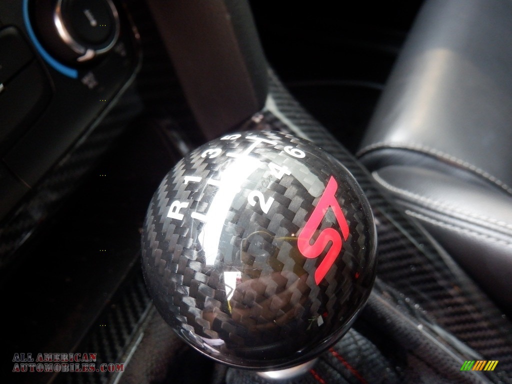 2017 Focus ST Hatch - Magnetic / Charcoal Black photo #7