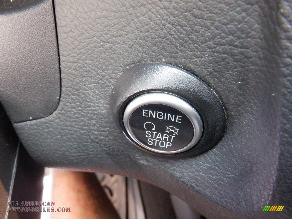 2017 Focus ST Hatch - Magnetic / Charcoal Black photo #23