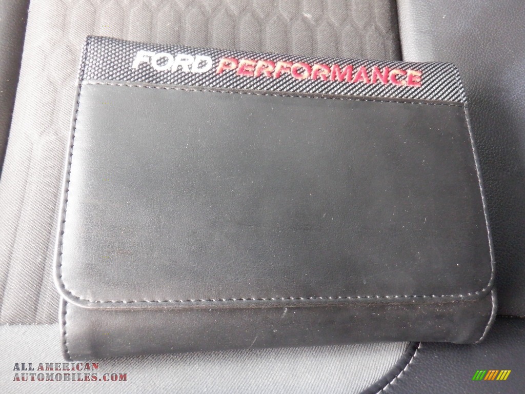 2017 Focus ST Hatch - Magnetic / Charcoal Black photo #25