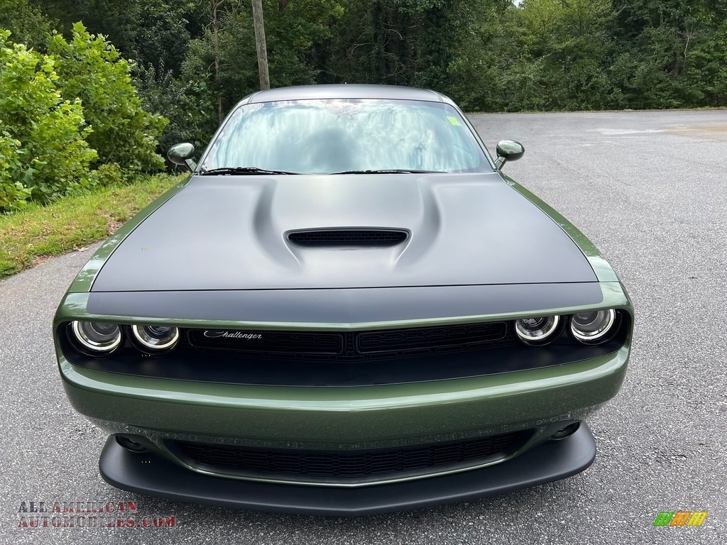 2022 Challenger T/A - F8 Green / Black photo #4