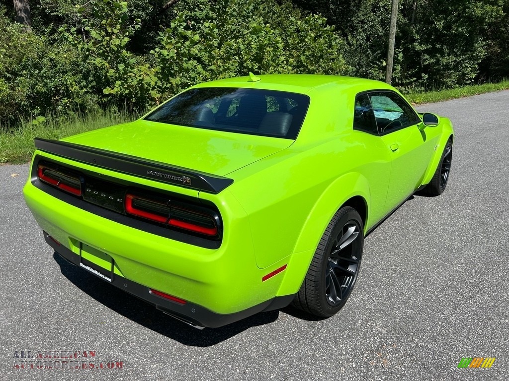 2023 Challenger R/T Scat Pack Widebody - Sublime / Black photo #6