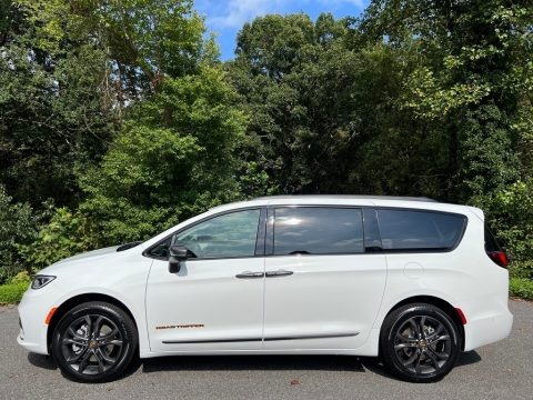 Bright White 2023 Chrysler Pacifica Touring L Road Tripper AWD