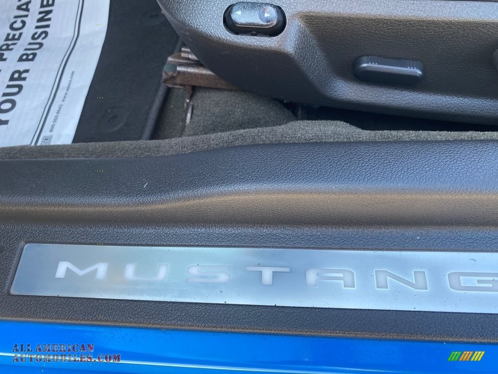 2014 Mustang GT Premium Convertible - Grabber Blue / Charcoal Black photo #19