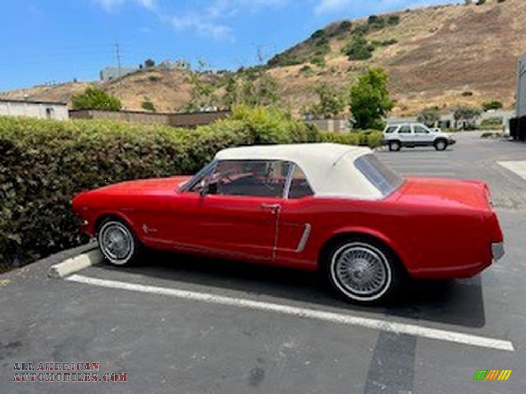 Rangoon Red / Red Ford Mustang Convertible