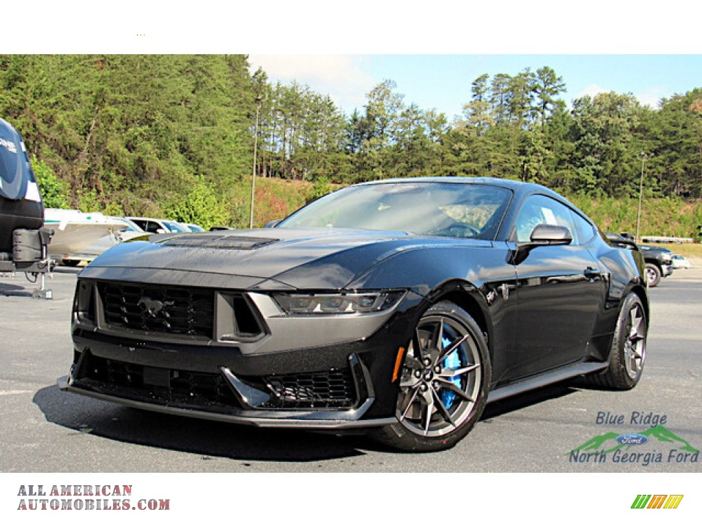 Shadow Black / Black w/Blue Accents Ford Mustang Dark Horse Fastback