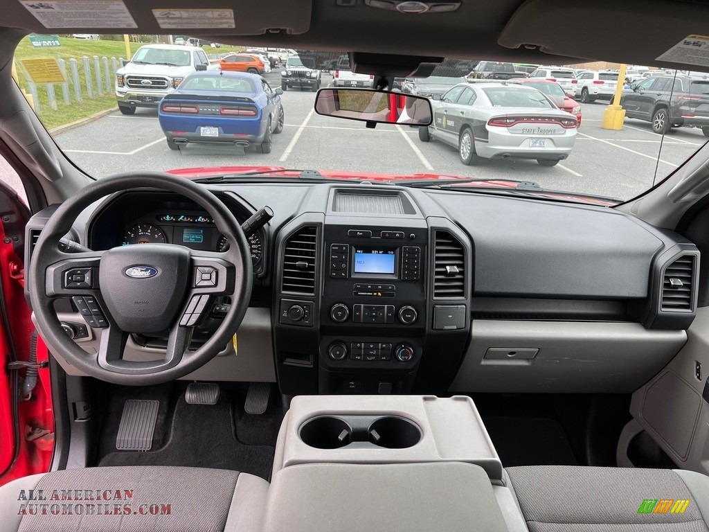 2019 F150 XL SuperCab 4x4 - Race Red / Earth Gray photo #20
