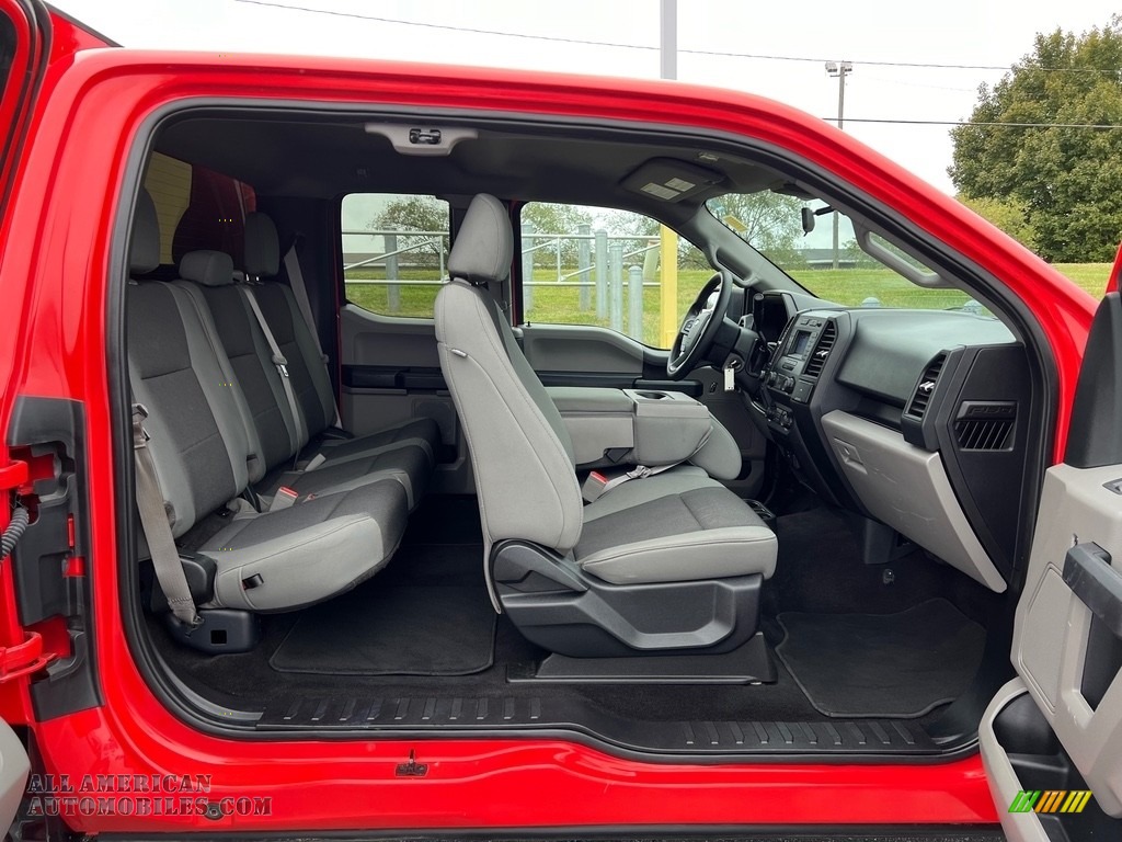 2019 F150 XL SuperCab 4x4 - Race Red / Earth Gray photo #23