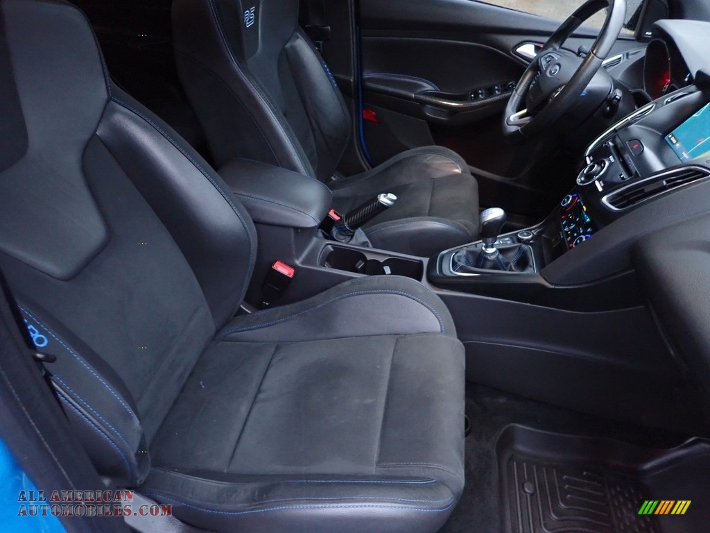 2018 Focus RS Hatch - Nitrous Blue / Charcoal Black Recaro Leather photo #11