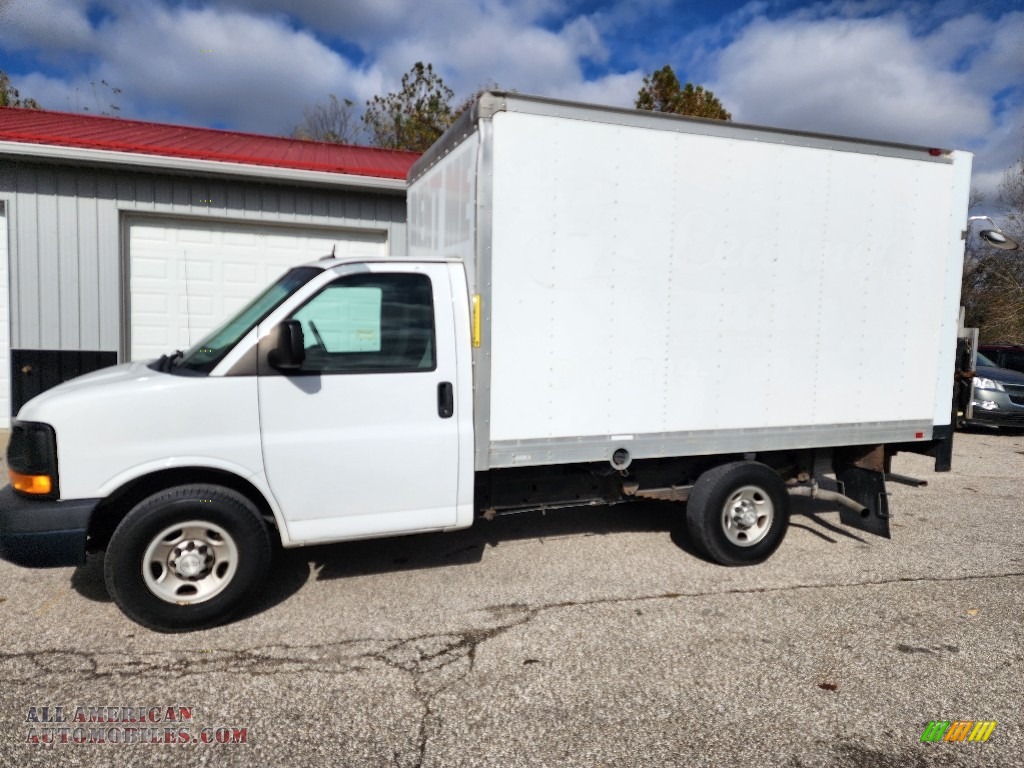 2015 Express Cutaway 3500 Moving Van - Summit White / Medium Pewter photo #1