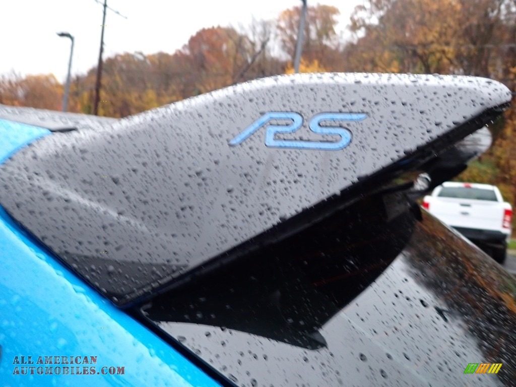 2018 Focus RS Hatch - Nitrous Blue / Charcoal Black Recaro Leather photo #20