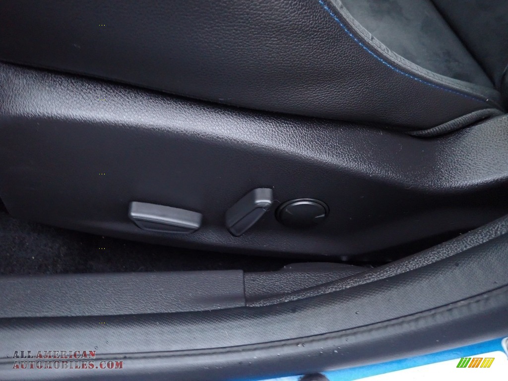 2018 Focus RS Hatch - Nitrous Blue / Charcoal Black Recaro Leather photo #22