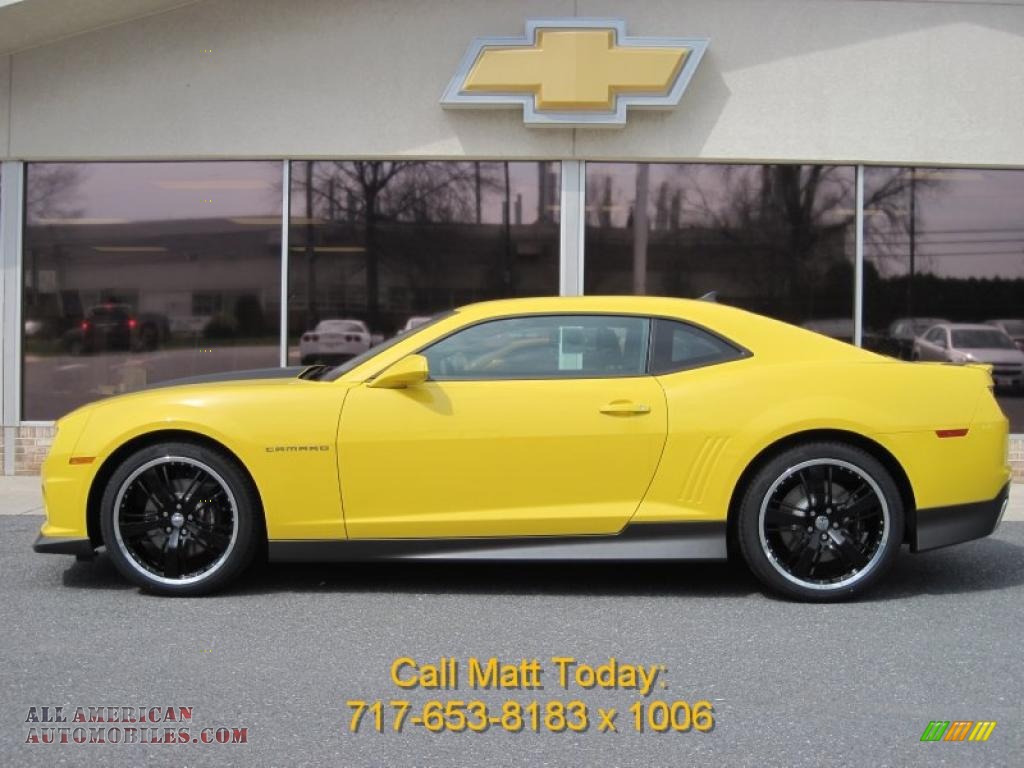 Rally Yellow / Black Chevrolet Camaro SS/RS Coupe