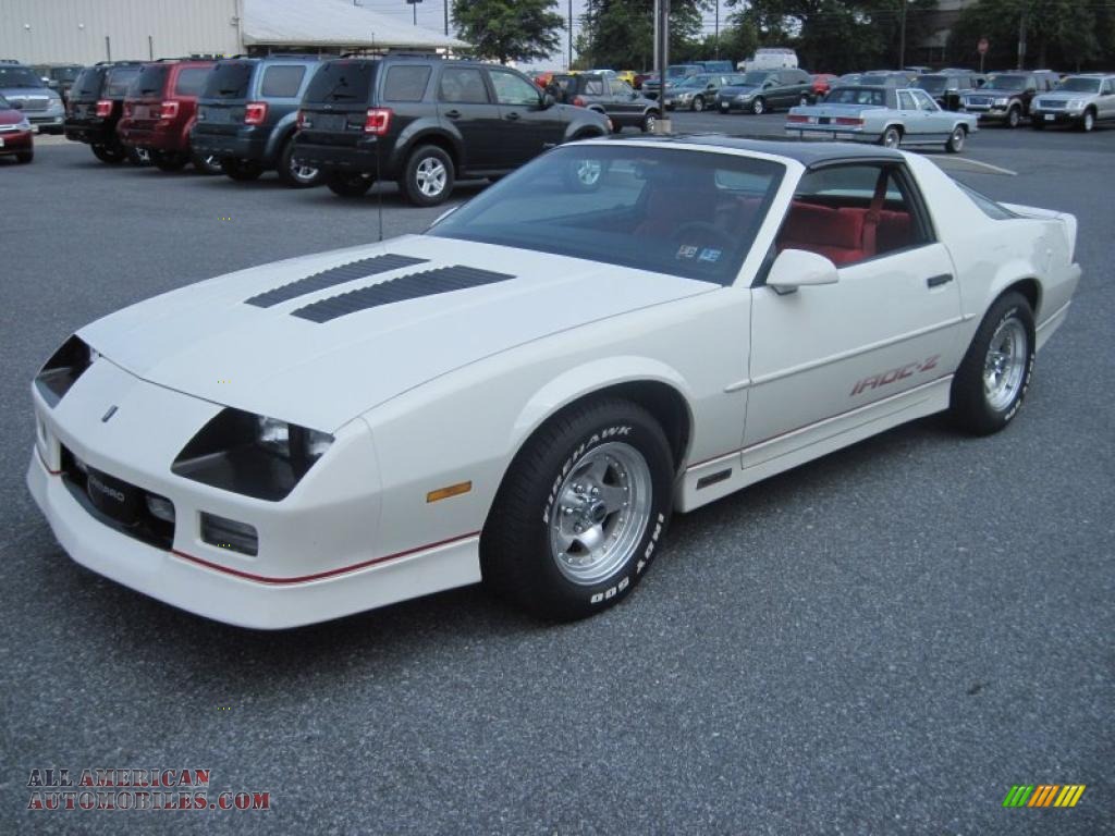 1989 Camaro IROC-Z Coupe - White / Red photo #3.