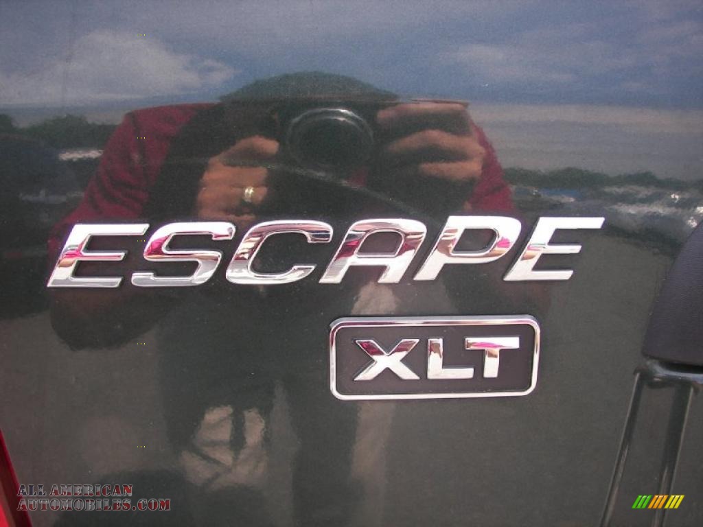 2002 Escape XLT V6 - Dark Highland Green Metallic / Medium Parchment photo #12