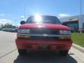 Chevrolet S10 LS Extended Cab Victory Red photo #2