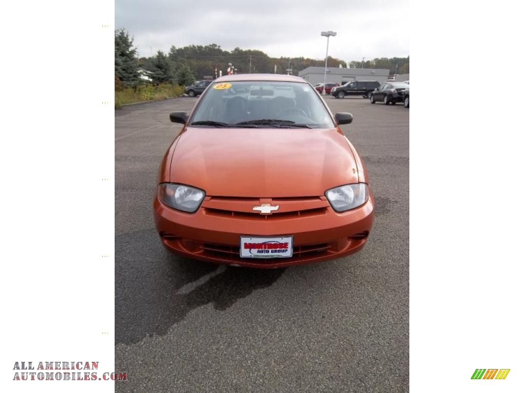 2005 Cavalier Sedan - Sunburst Orange Metallic / Graphite Gray photo #4
