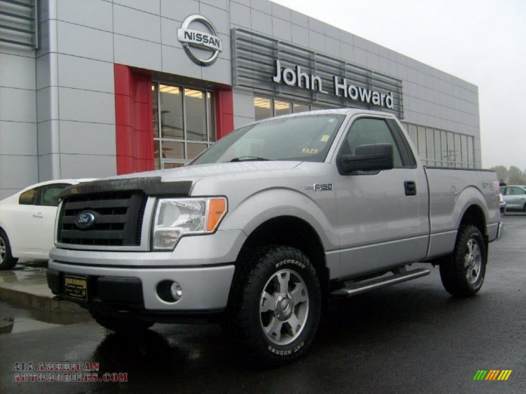 2009 Ford F150 STX Regular Cab 4x4 in Brilliant Silver Metallic