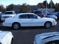 Lincoln Town Car Executive Vibrant White photo #4