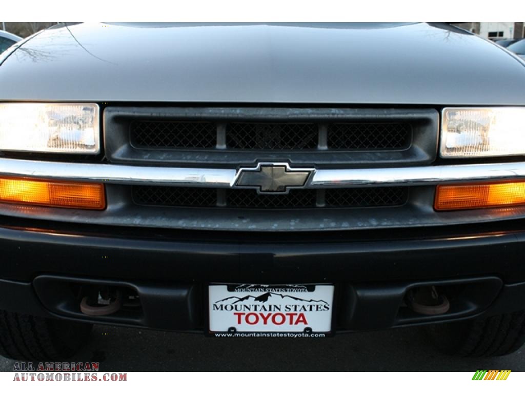 2003 S10 ZR2 Extended Cab 4x4 - Light Pewter Metallic / Graphite photo #27