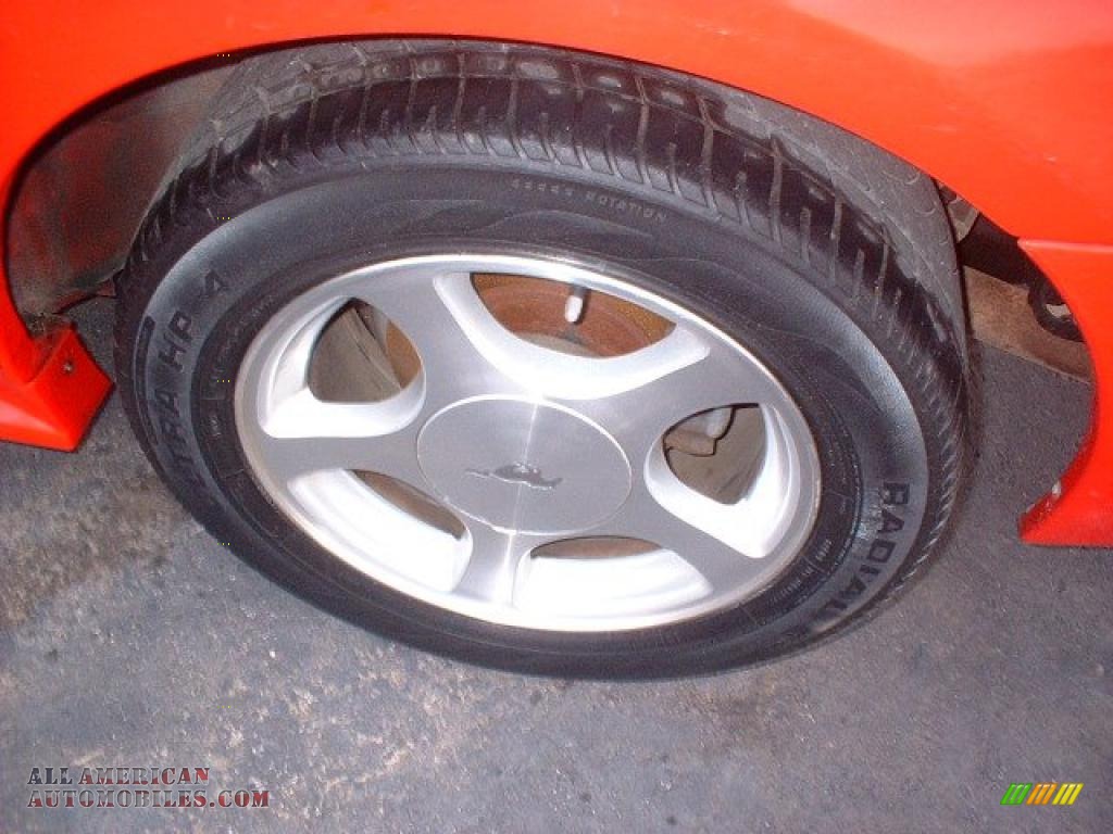 2001 Ford Mustang V6 Convertible in Performance Red photo #7 - 229864
