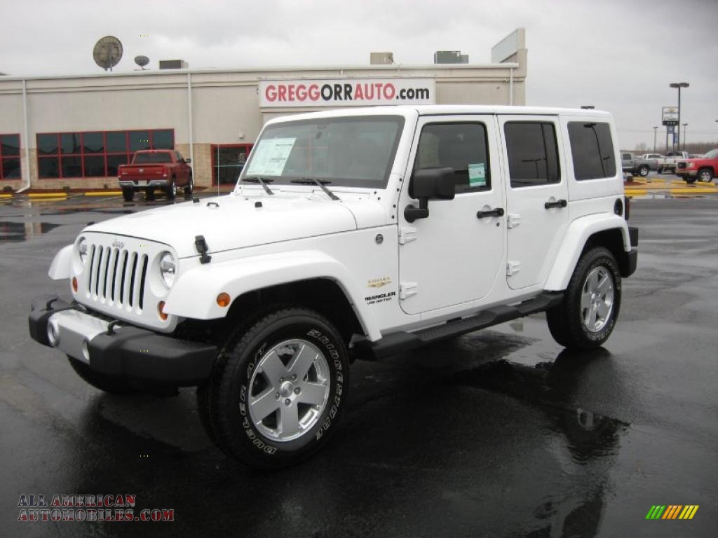 2011 White jeep wrangler sahara for sale