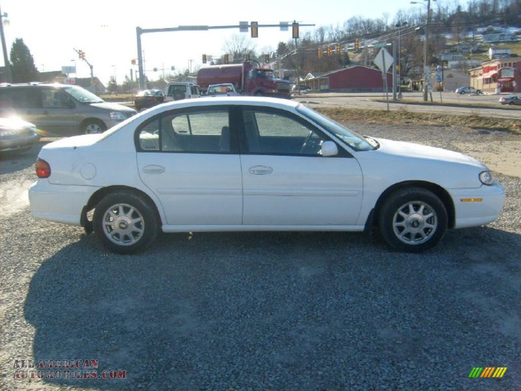 1997 Chevrolet Malibu LS Sedan in Bright White photo #6 - 104009 | All ...