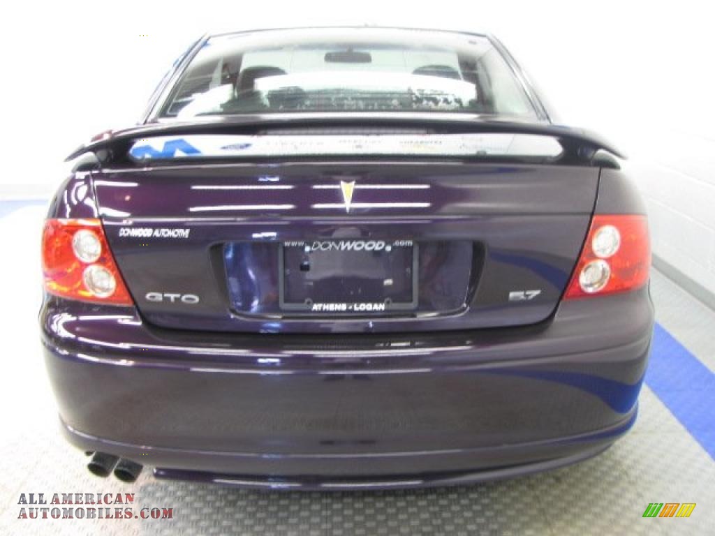 2004 GTO Coupe - Cosmos Purple Metallic / Dark Purple photo #8
