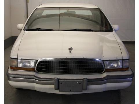 White 1992 Buick Roadmaster Estate
