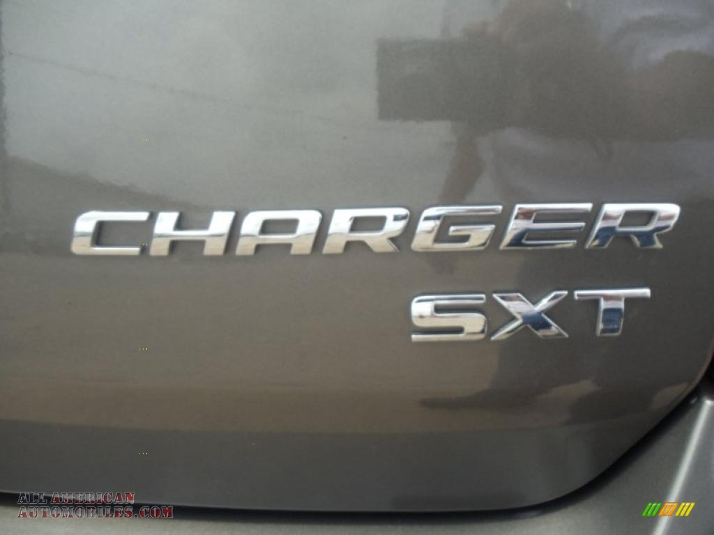 2010 Charger SXT - Dark Titanium Metallic / Dark Slate Gray photo #5