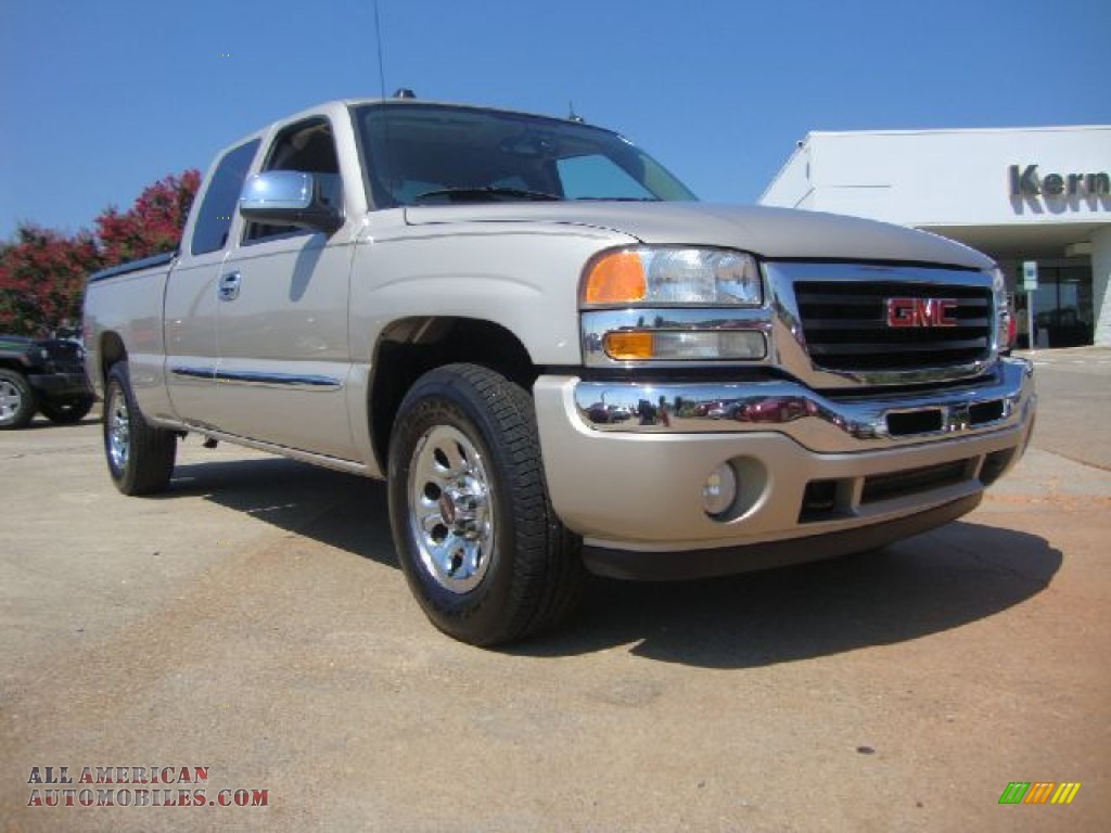 2005 GMC Sierra 1500 Z71 Extended Cab 4x4 in Silver Birch Metallic