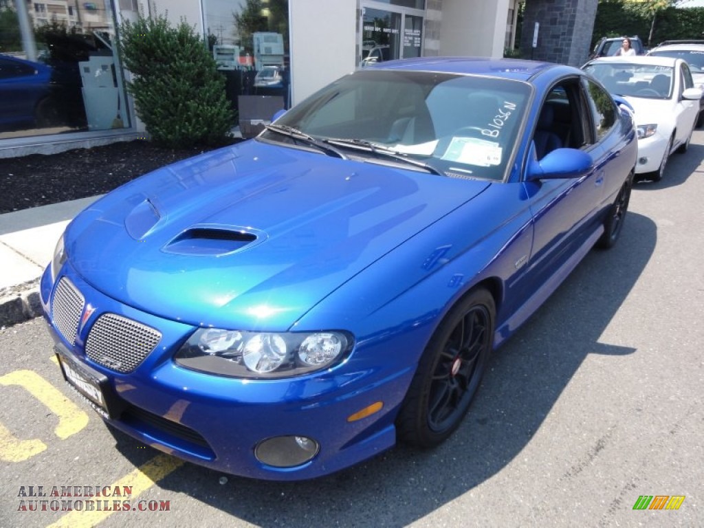 Impulse Blue Metallic / Blue Pontiac GTO Coupe