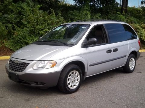 Bright Silver Metallic 2001 Chrysler Voyager 
