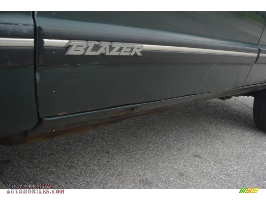 1994 S10 Blazer 4x4 - Forest Green Metallic / Gray photo #28