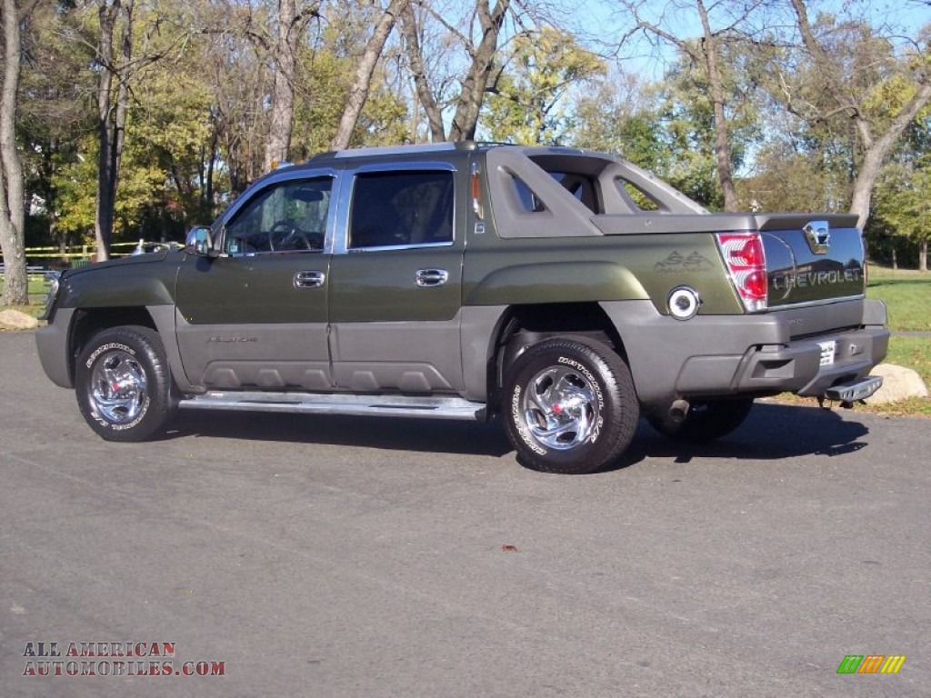 2002 Chevrolet Avalanche The North Face Edition 4x4 in Medium Sage