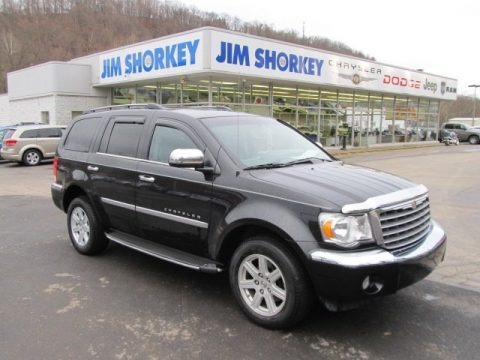 Brilliant Black Crystal Pearl 2007 Chrysler Aspen Limited 4WD Brilliant Black Crystal Pearl 2007 Chrysler Aspen Limited 4WD