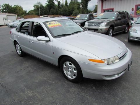 Bright Silver 2002 Saturn L Series L300 Sedan