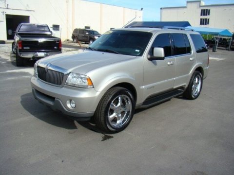 Silver Birch Metallic 2004 Lincoln Aviator Luxury Silver Birch Metallic 2004 Lincoln Aviator Luxury