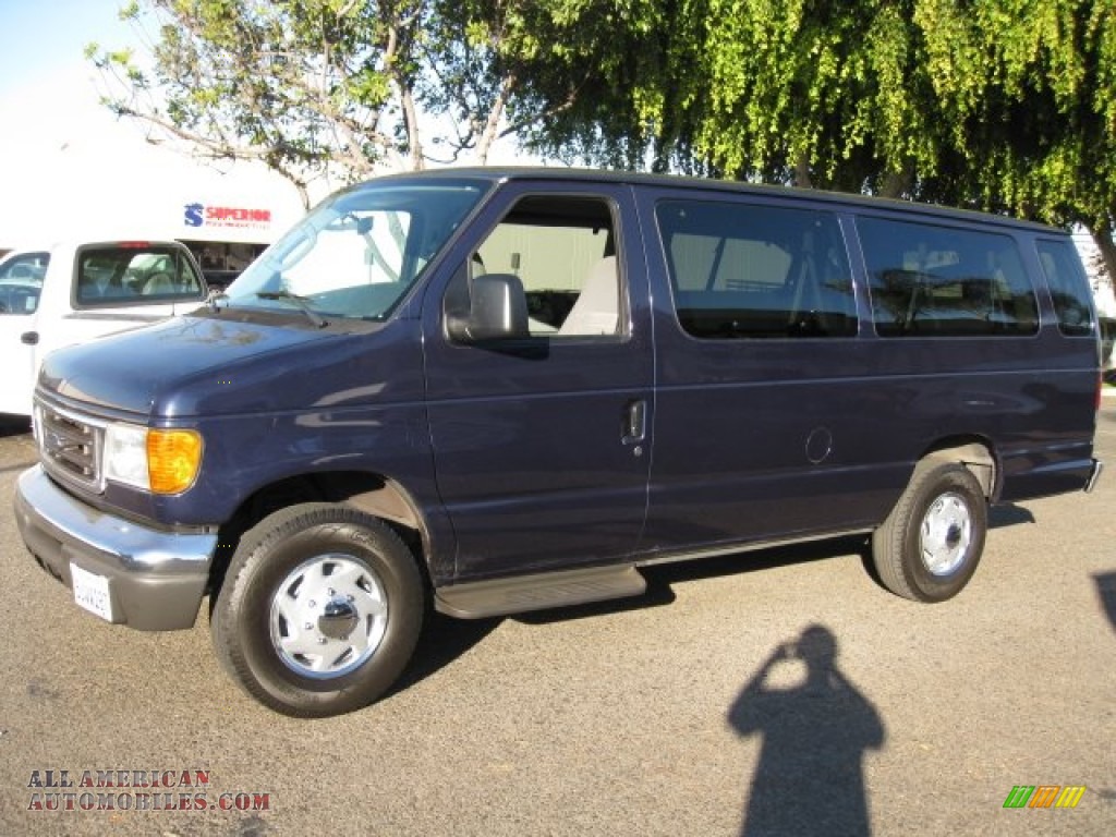 2006 E Series Van E350 XLT 15 Passenger - True Blue Metallic / Medium Flint Grey photo #3