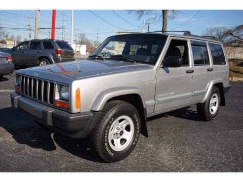 Silverstone Metallic 2000 Jeep Cherokee Sport 4x4