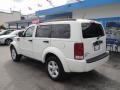 Dodge Nitro SLT Stone White photo #3 Dodge Nitro SLT Stone White photo #3