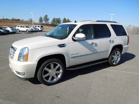 White Diamond Tricoat 2011 Cadillac Escalade Luxury AWD White Diamond Tricoat 2011 Cadillac Escalade Luxury AWD