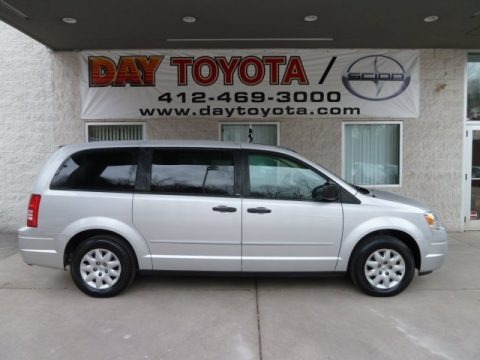 Bright Silver Metallic 2008 Chrysler Town & Country LX Bright Silver Metallic 2008 Chrysler Town & Country LX