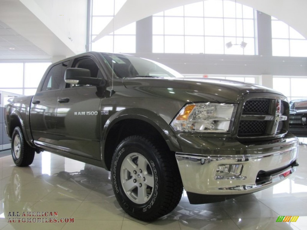 2012 Dodge Ram 1500 Mossy Oak Edition Crew Cab 4x4 in Sagebrush Pearl