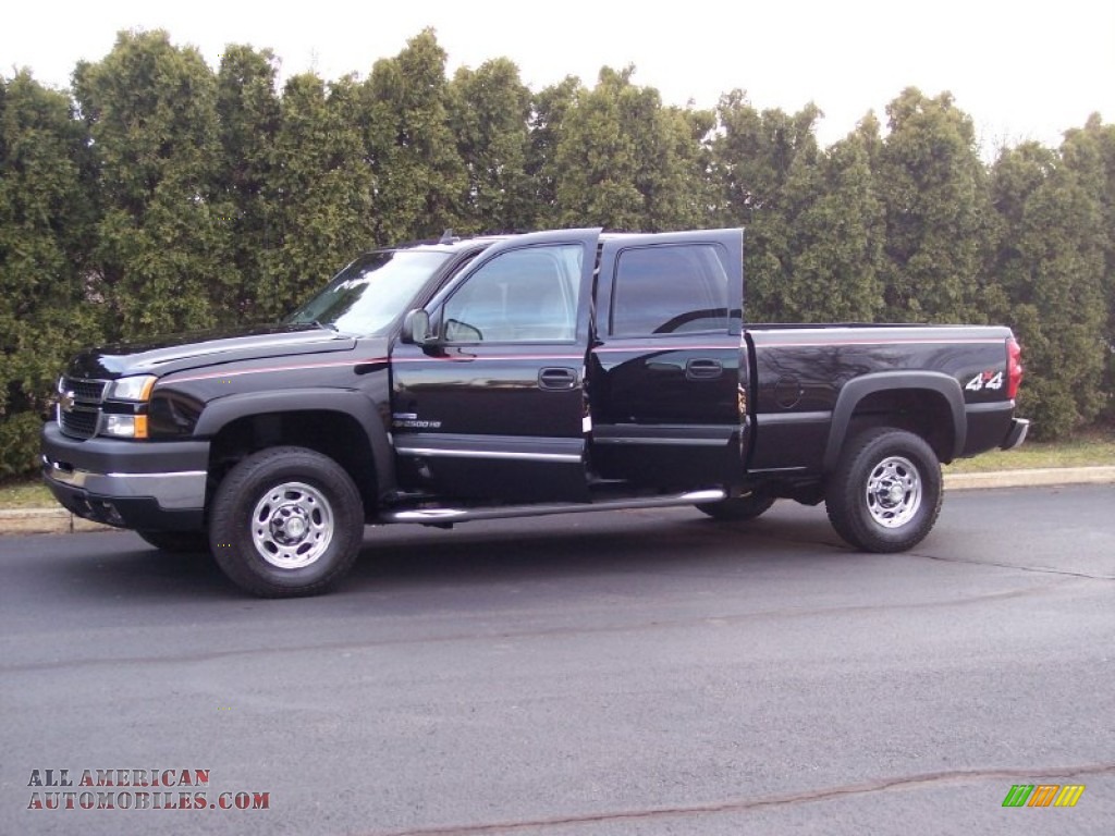 2006 Chevrolet Silverado 2500HD LT Crew Cab 4x4 in Black photo #12
