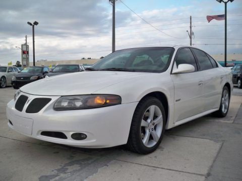 Ivory White 2004 Pontiac Bonneville GXP Ivory White 2004 Pontiac Bonneville GXP