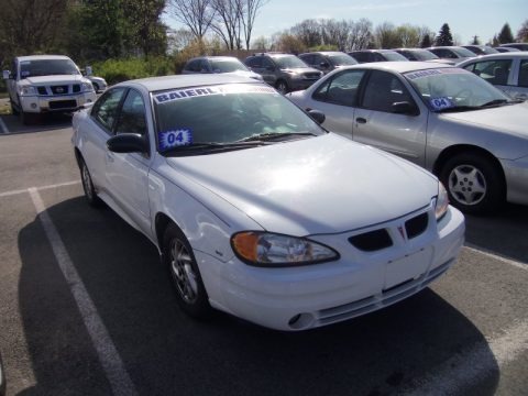 Summit White 2004 Pontiac Grand Am SE Sedan Summit White 2004 Pontiac Grand Am SE Sedan